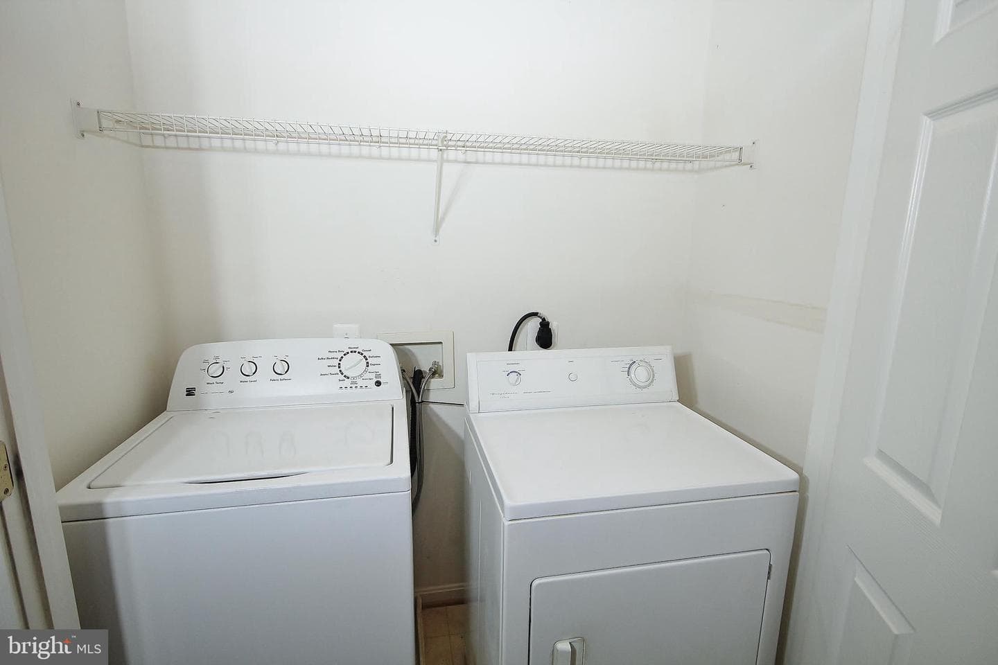 123 Cameron Parke Place photo 14