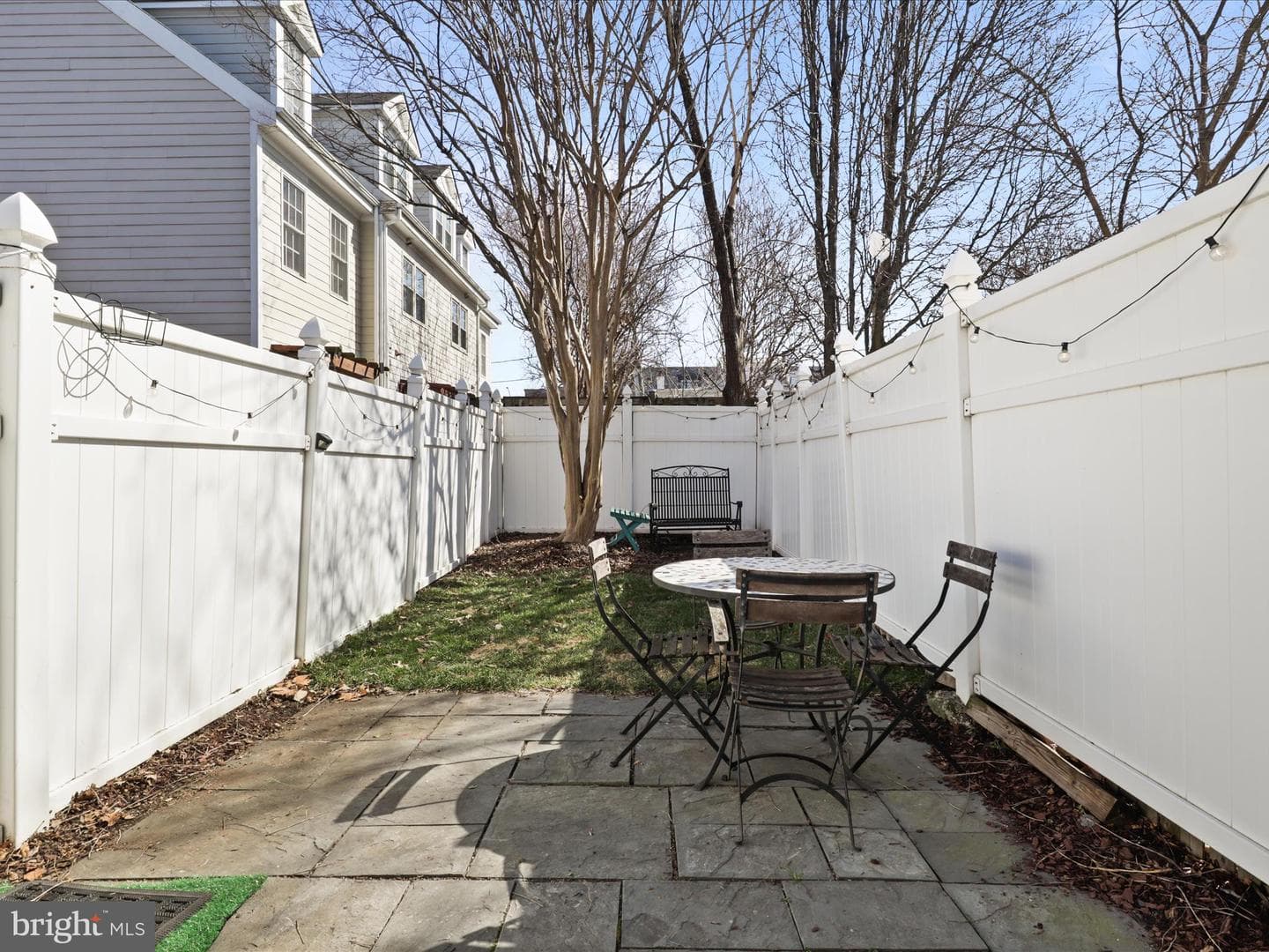 623 N Henry Street photo 21