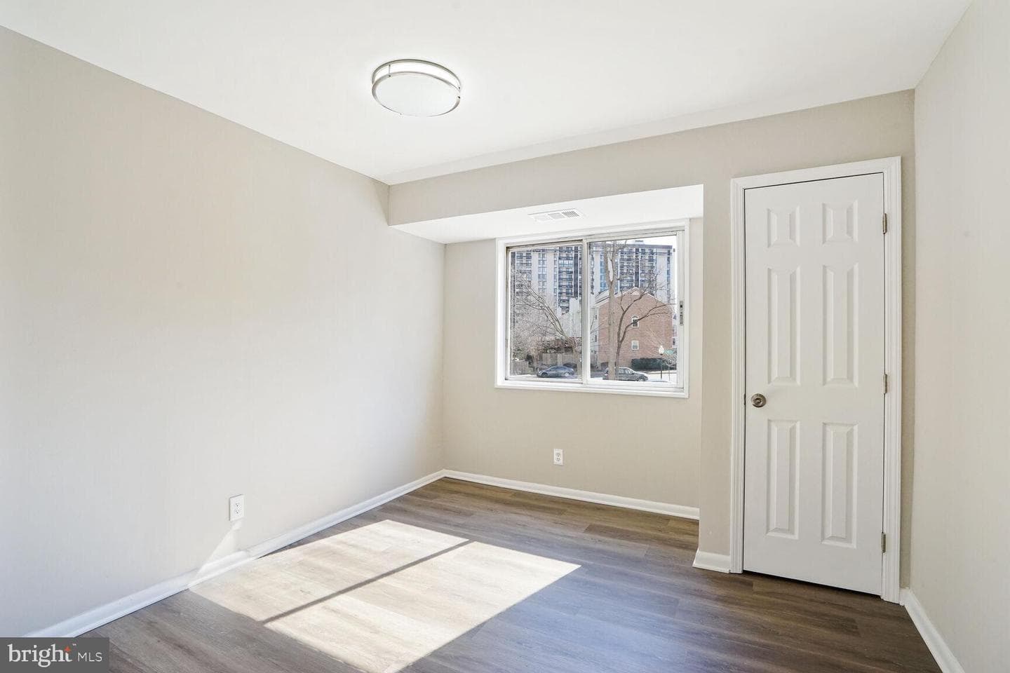 5340 Holmes Run Parkway #118 photo 34