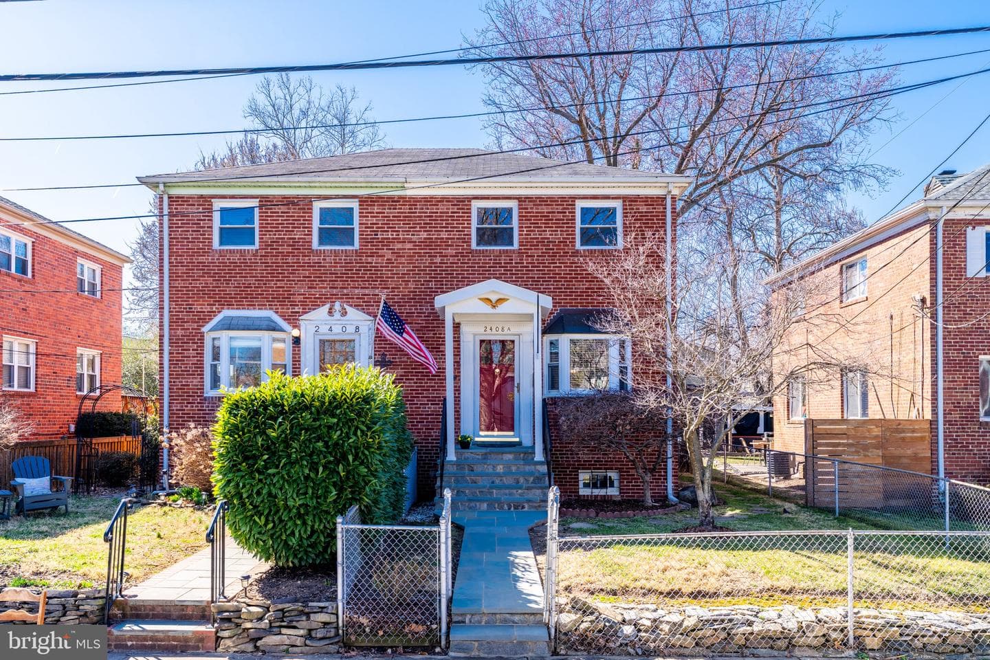 2408a Burke Avenue photo 2