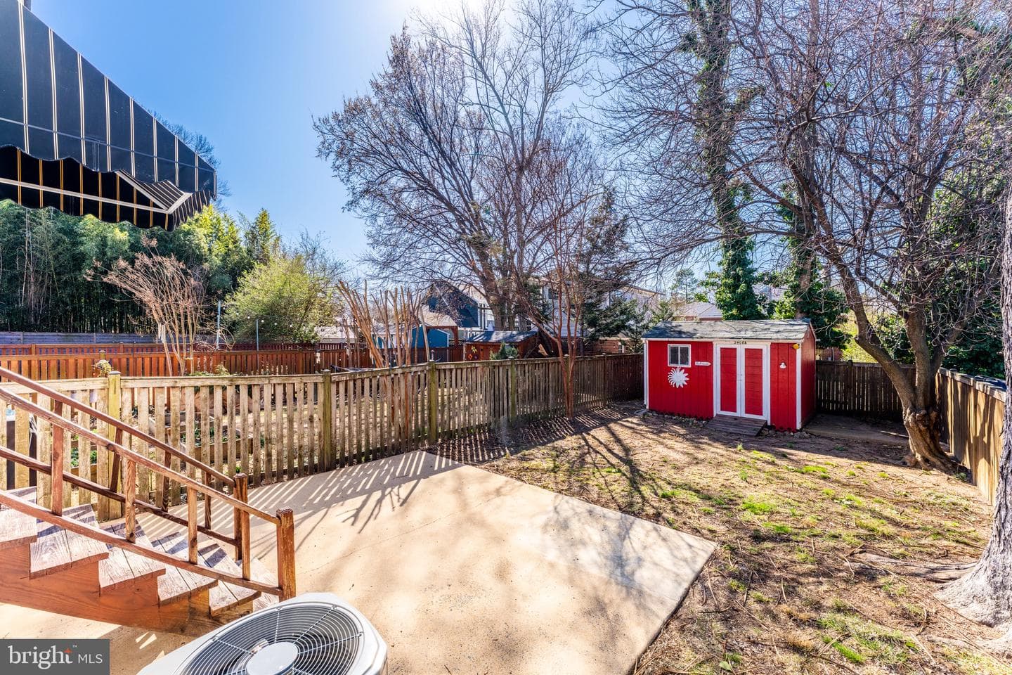 2408a Burke Avenue photo 35