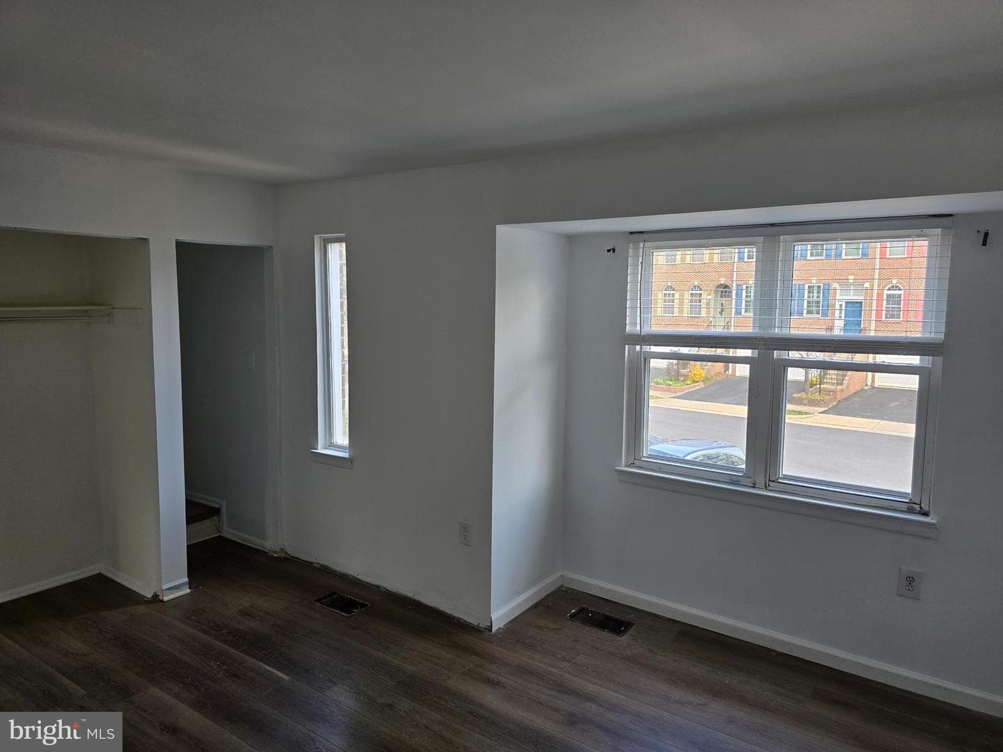 238 Stevenson Square N photo 18