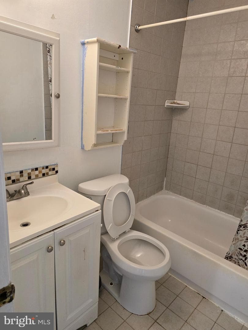 238 Stevenson Square N photo 23
