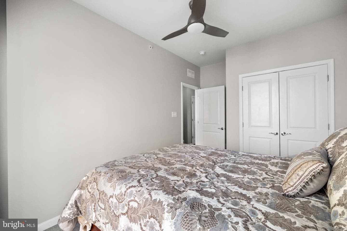 108 Cambria Walk photo 32
