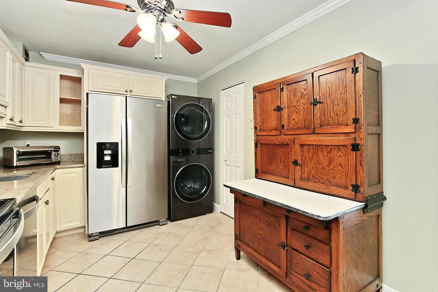 205 Yoakum Parkway #703 photo 18