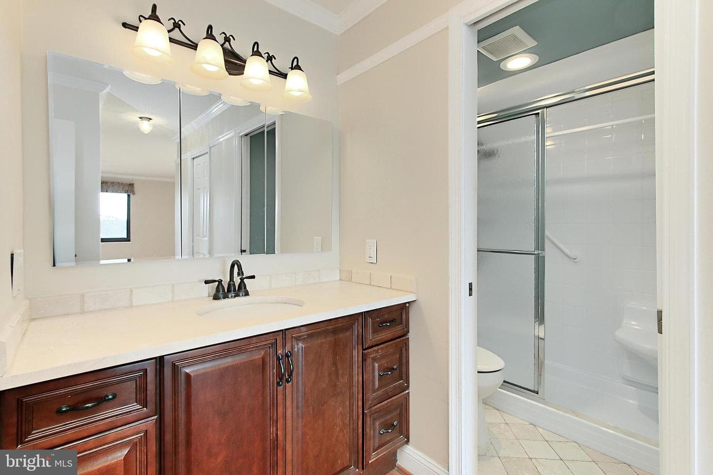 205 Yoakum Parkway #703 photo 22