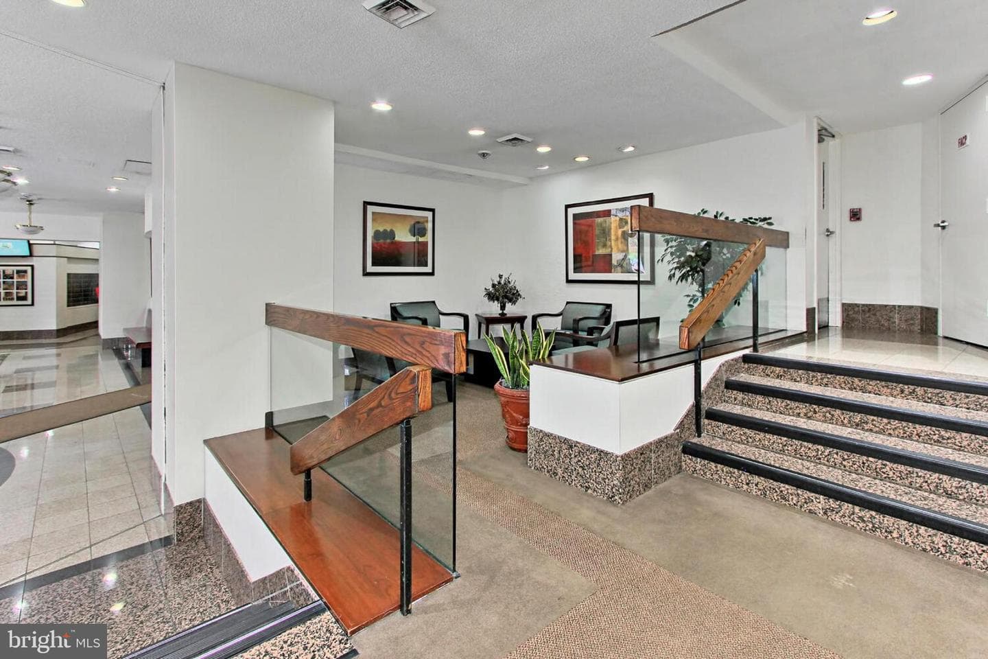 205 Yoakum Parkway #703 photo 5