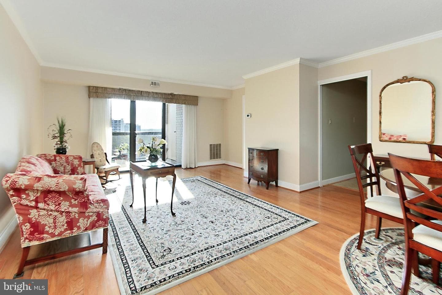 205 Yoakum Parkway #703 photo 9