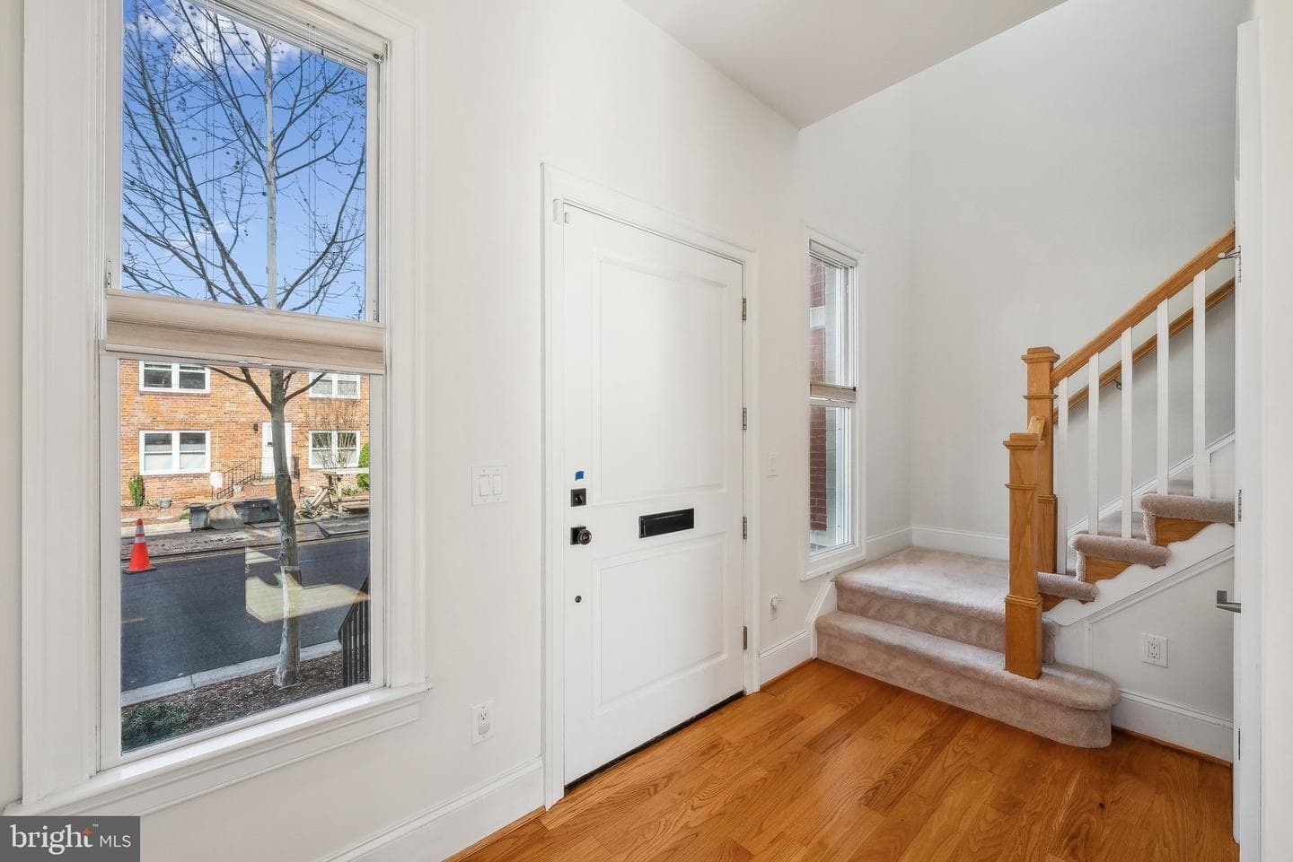 401 N Alfred Street photo 3