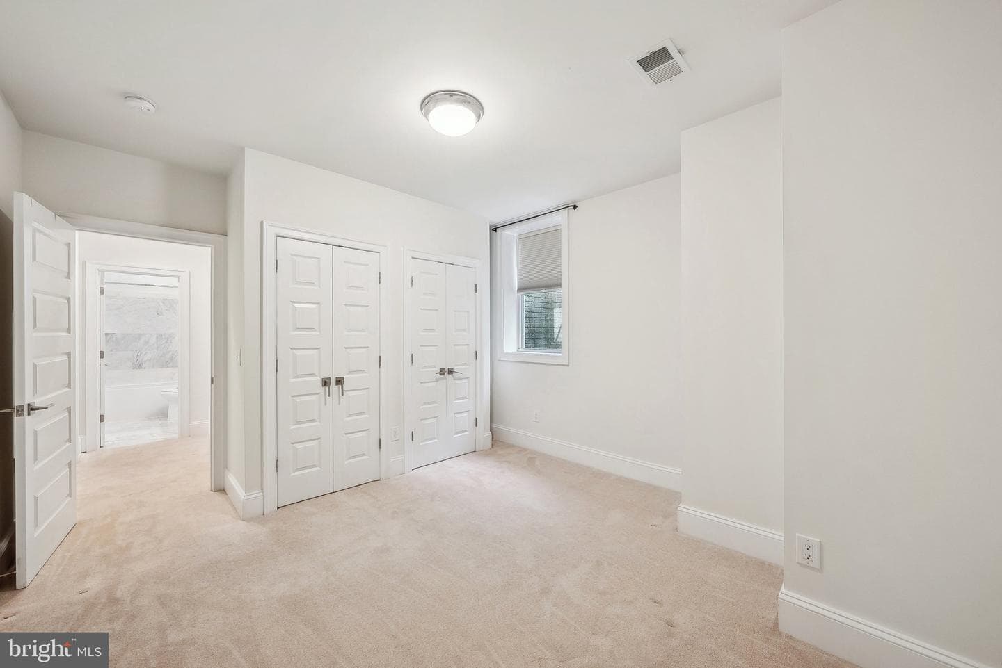401 N Alfred Street photo 39