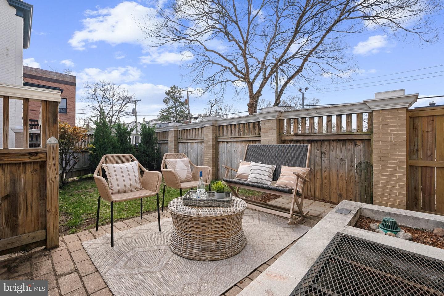 401 N Alfred Street photo 44