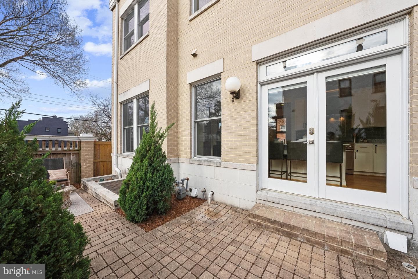 401 N Alfred Street photo 48