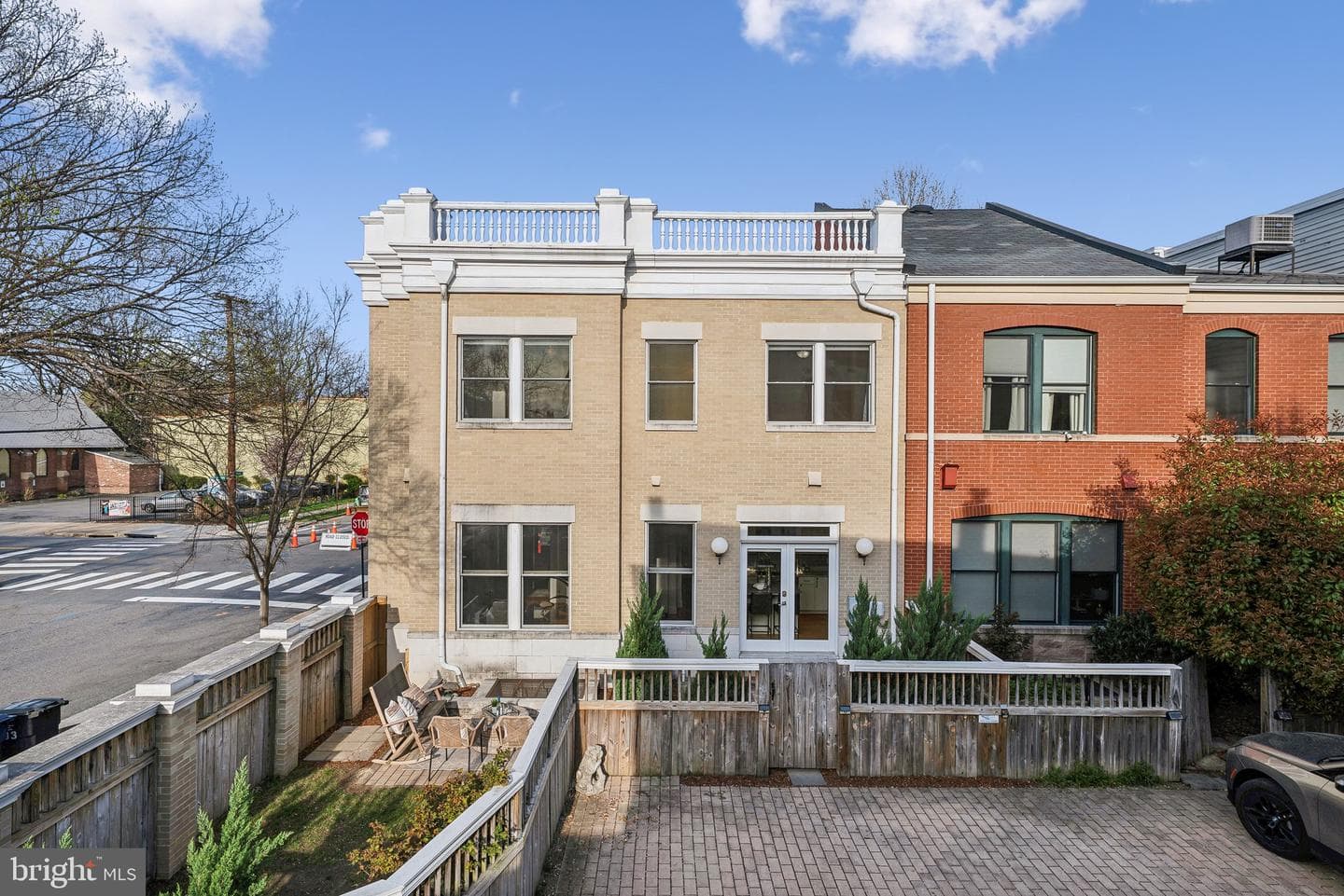 401 N Alfred Street photo 51