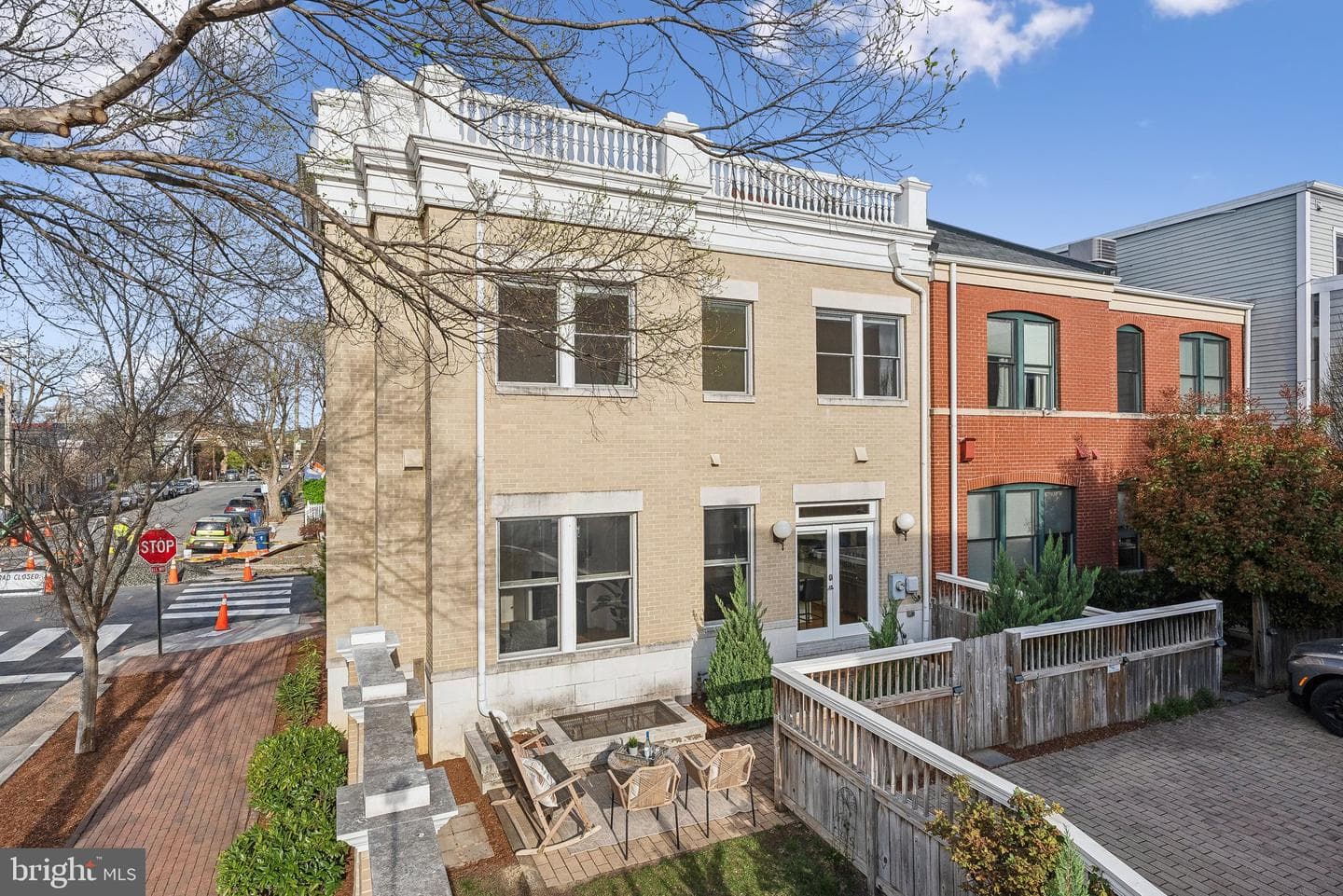 401 N Alfred Street photo 52