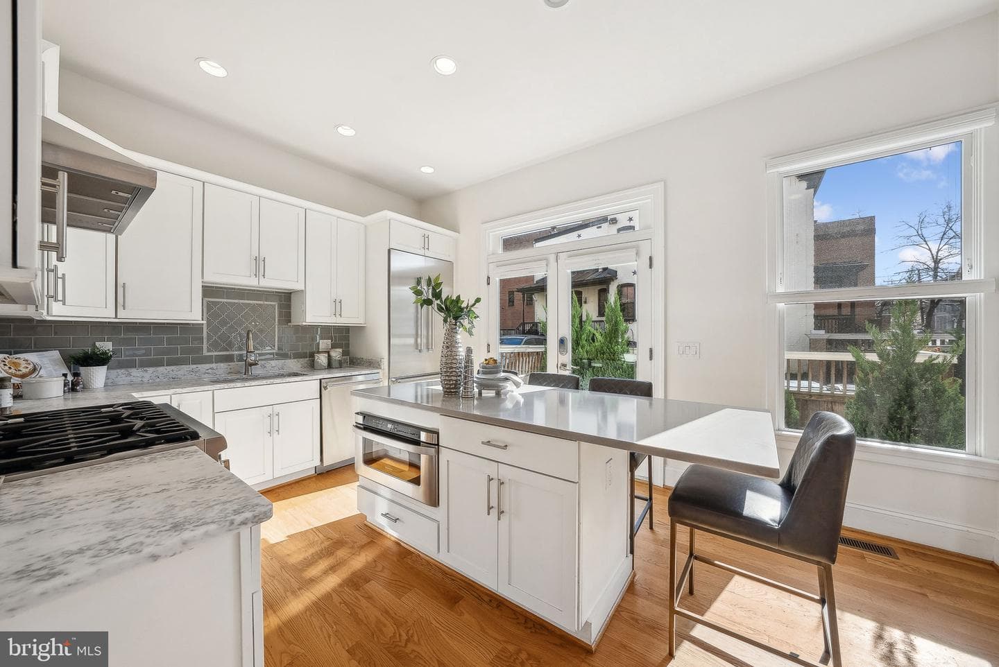 401 N Alfred Street photo 9
