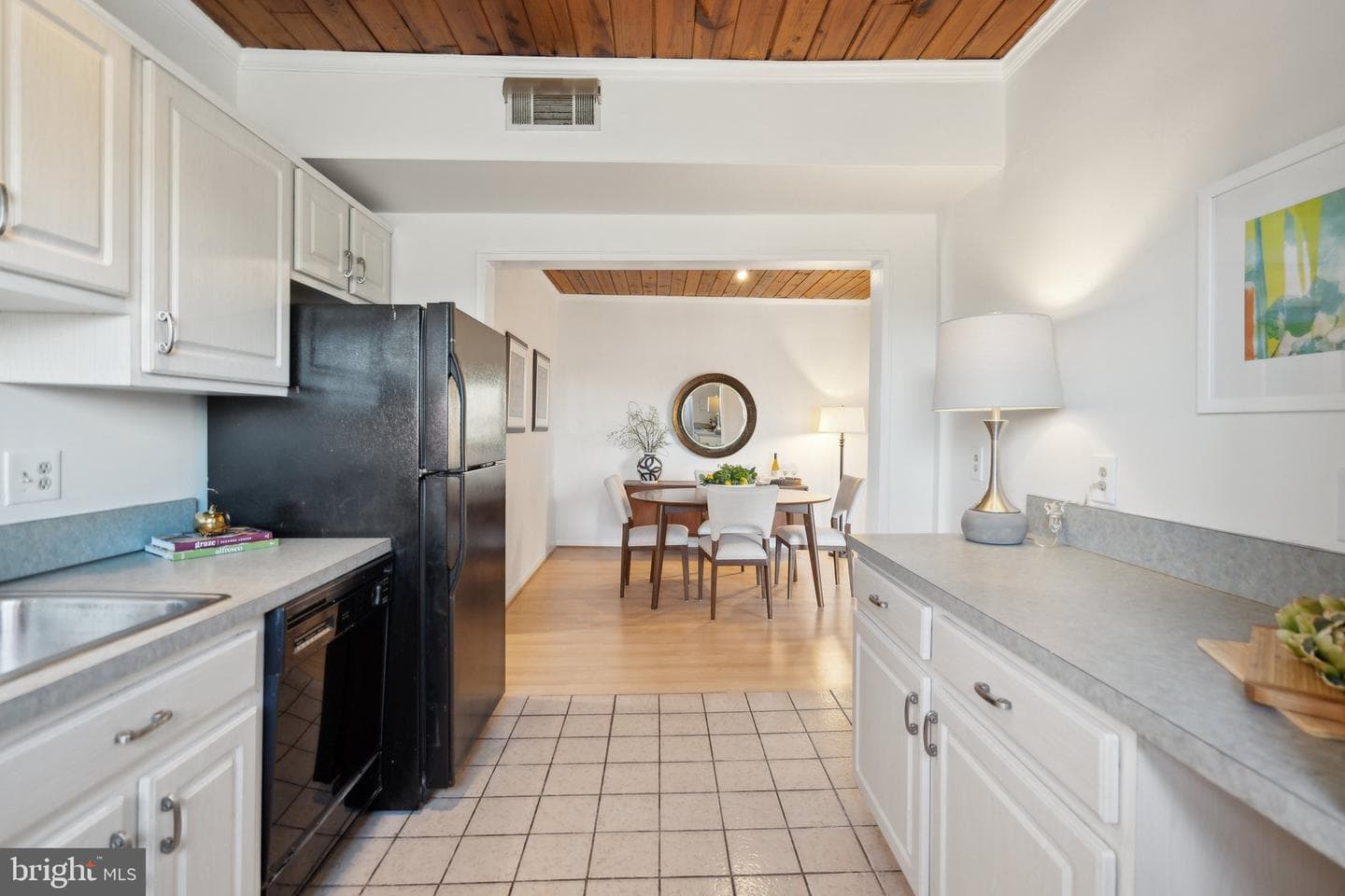 49 Skyhill Road #303 photo 14