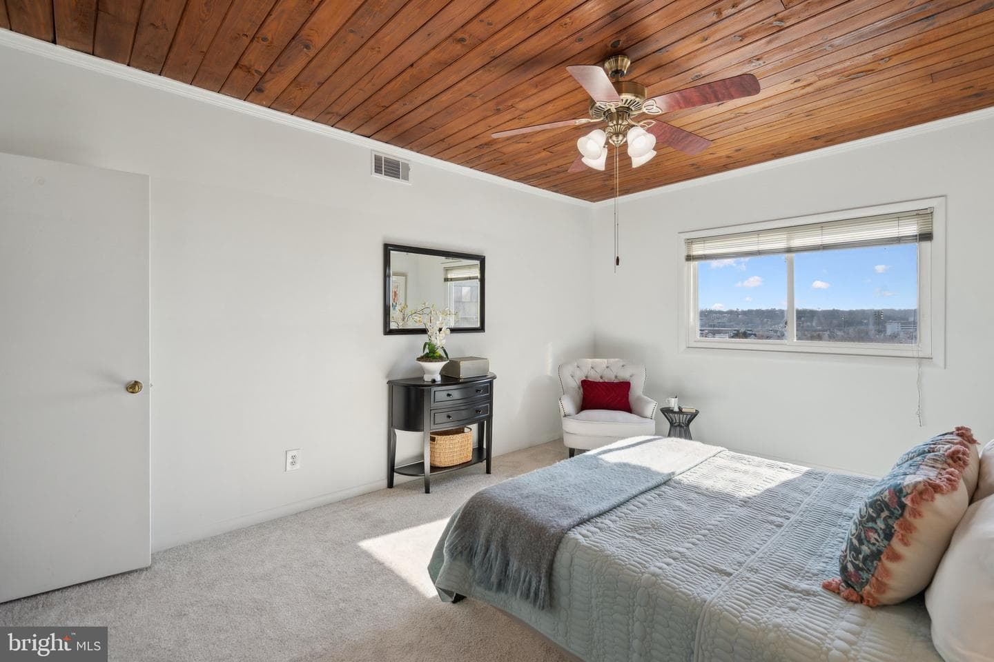 49 Skyhill Road #303 photo 17