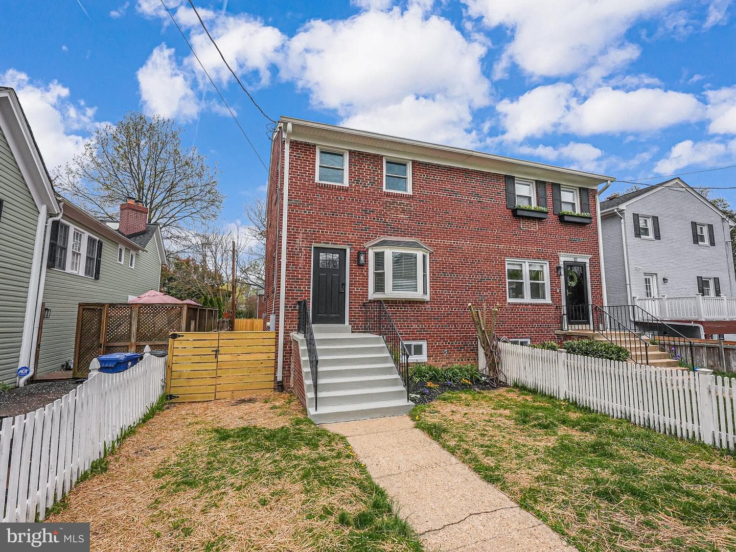 8 E Glendale Avenue photo 2