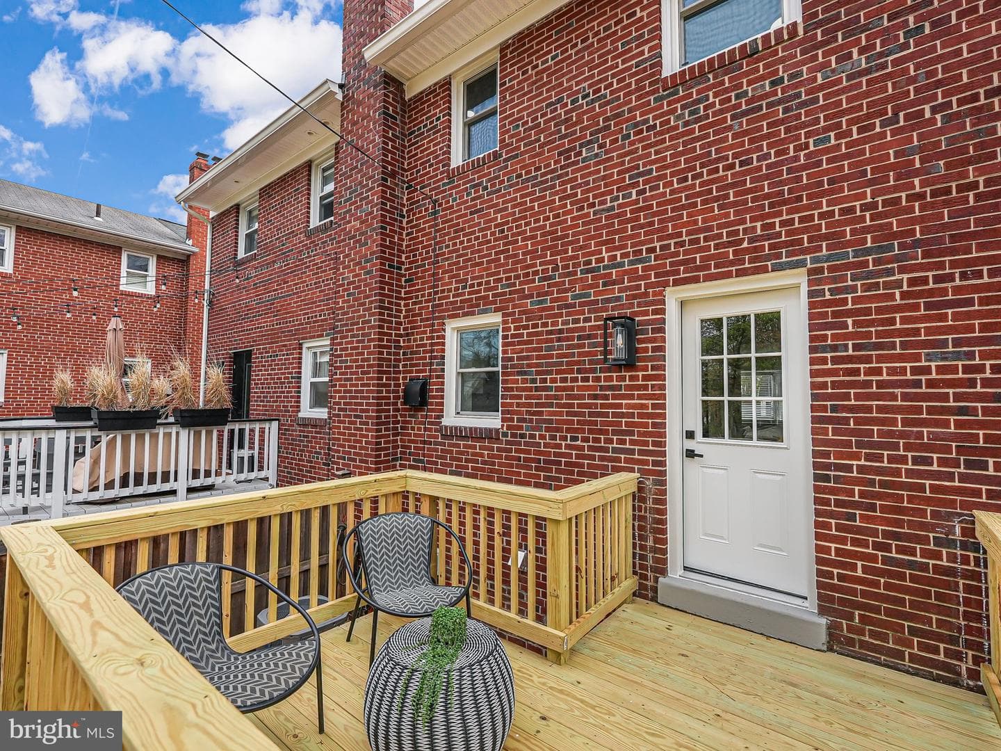 8 E Glendale Avenue photo 32