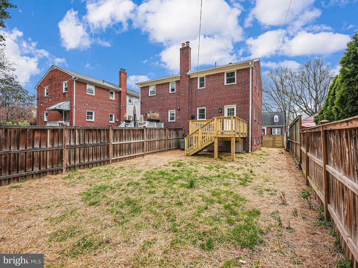 8 E Glendale Avenue photo 36
