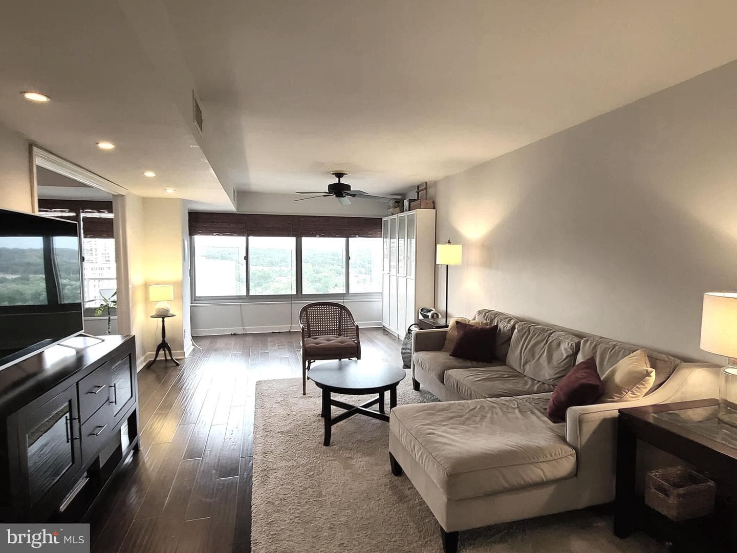 5340 Holmes Run Parkway #1410 photo 2