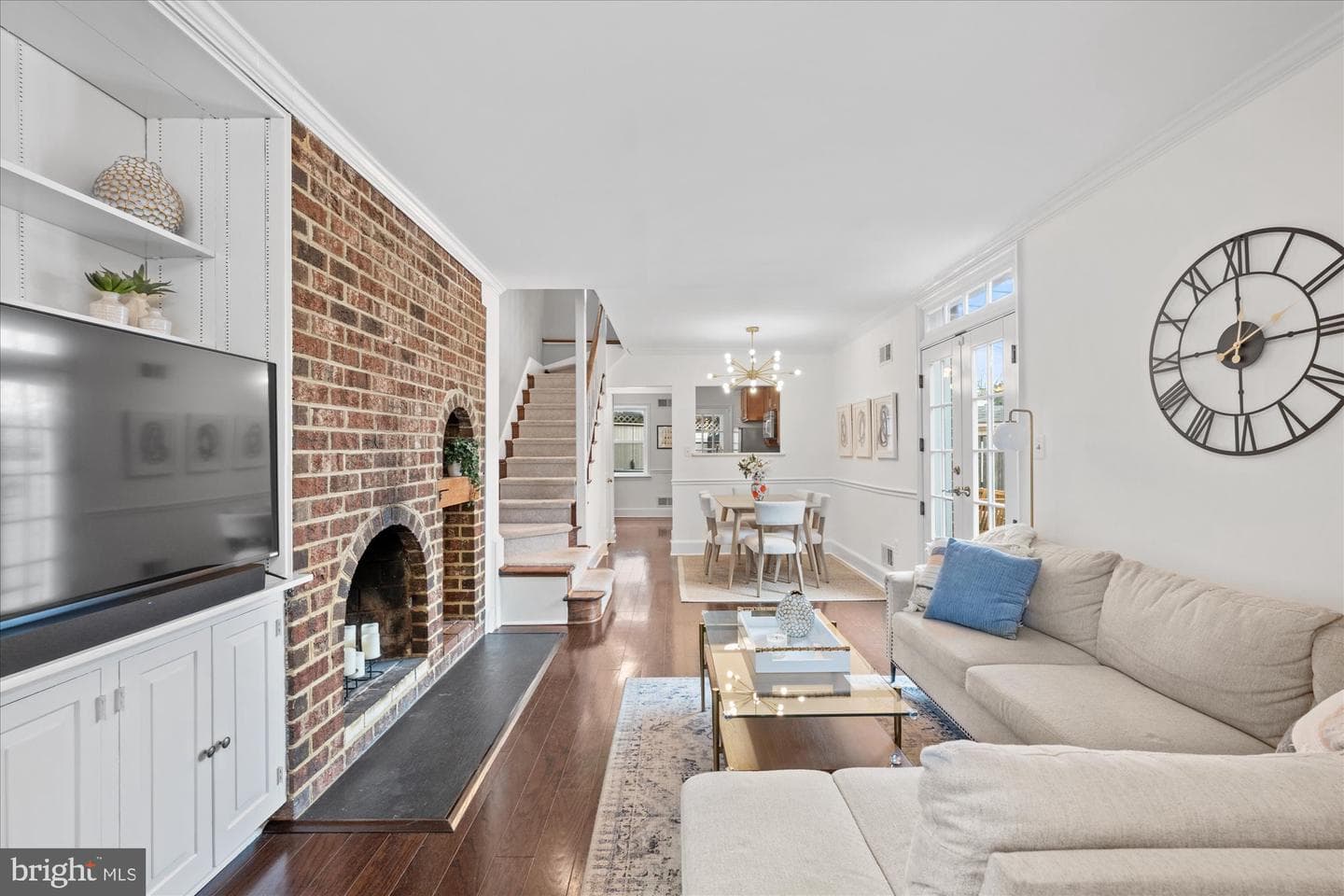913 Oronoco Street photo 4