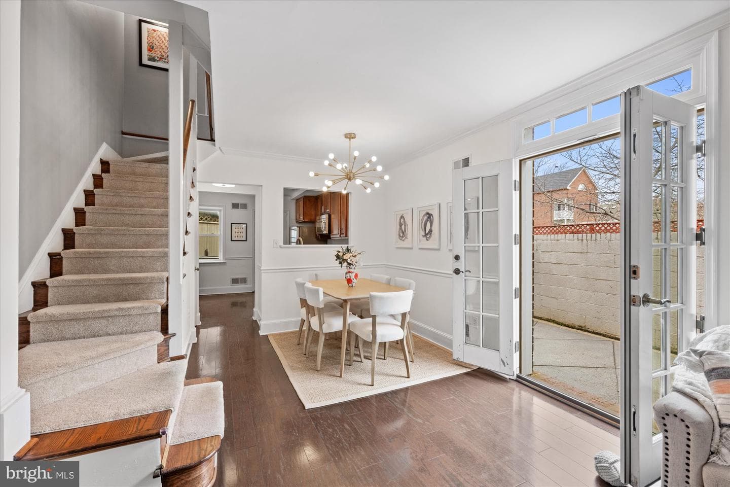 913 Oronoco Street photo 6