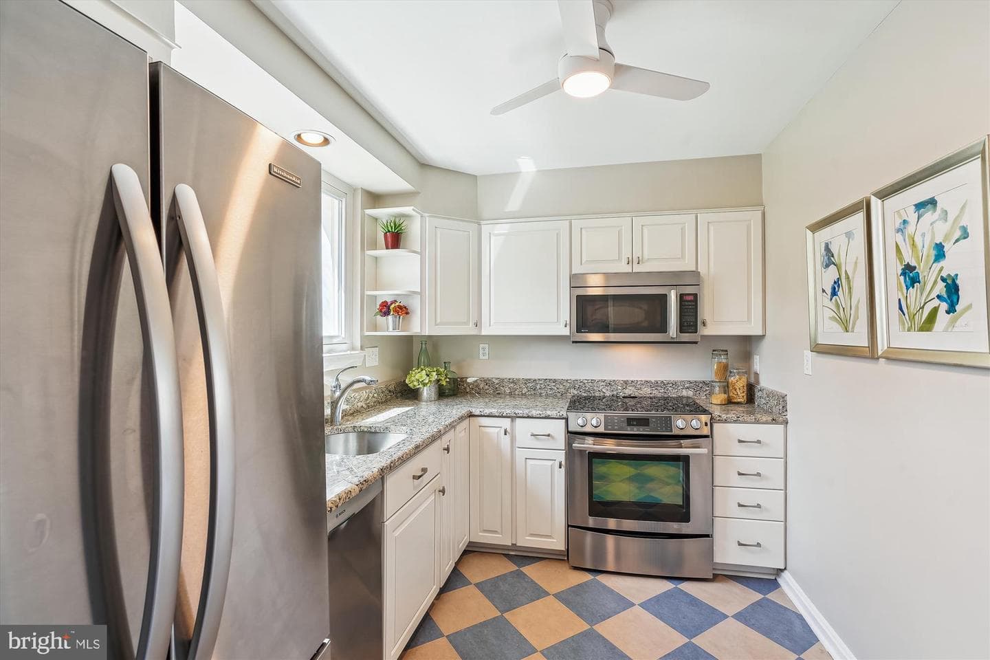 1420 Woodbine Street photo 12