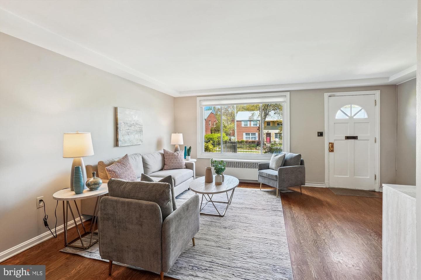 1420 Woodbine Street photo 4