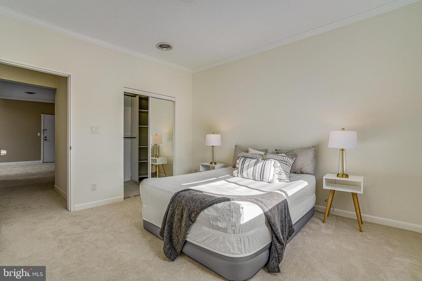 208 Skyhill Road #10 photo 12