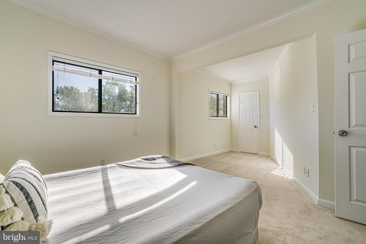 208 Skyhill Road #10 photo 14