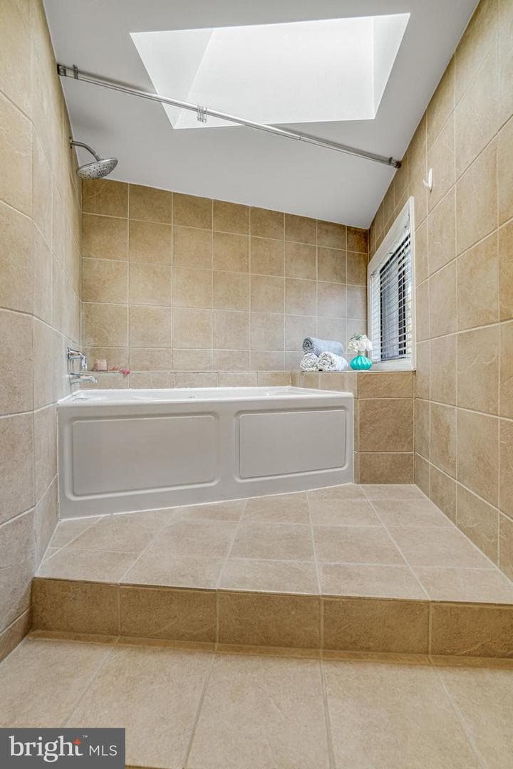 208 Skyhill Road #10 photo 18