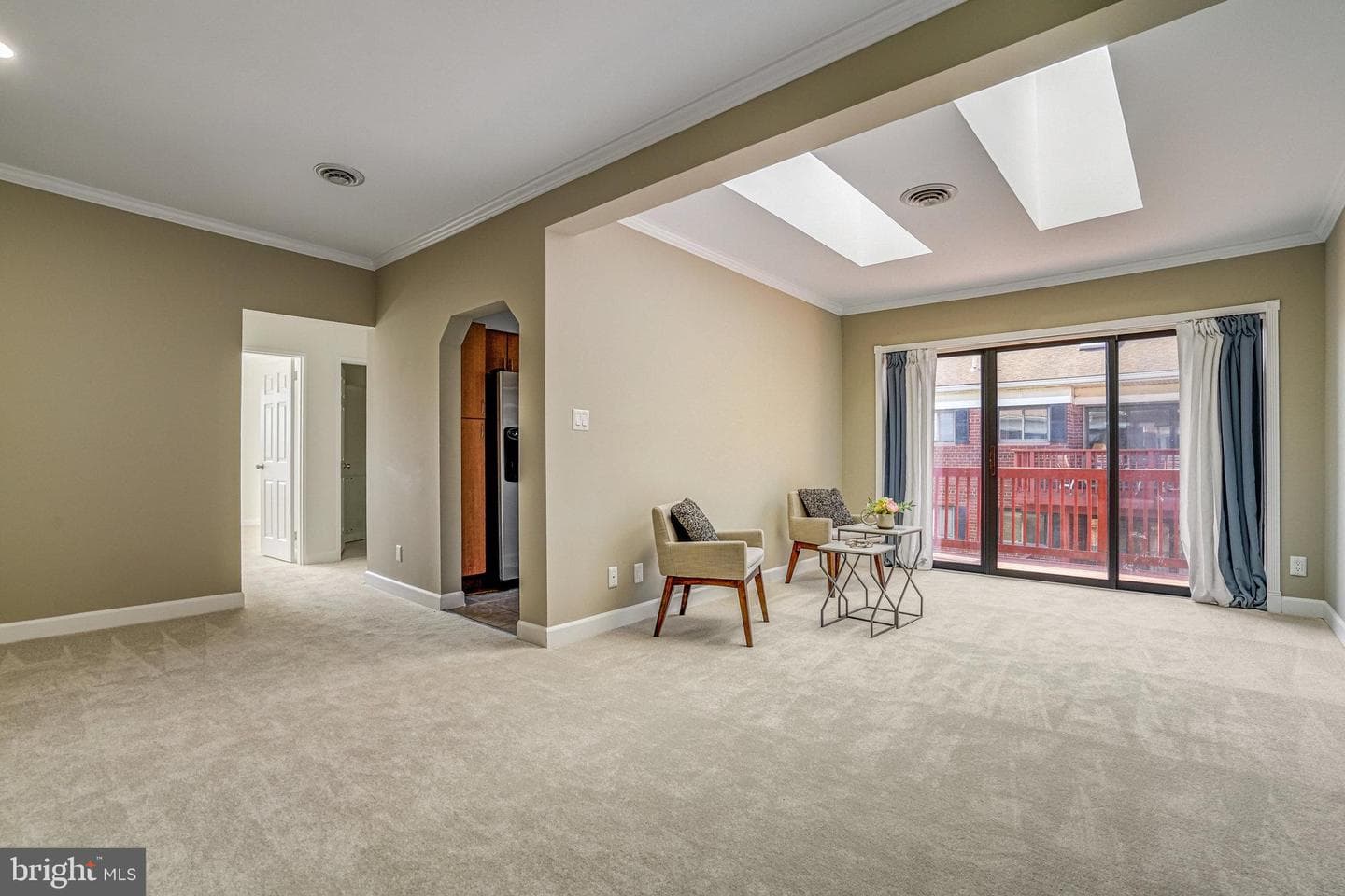 208 Skyhill Road #10 photo 2