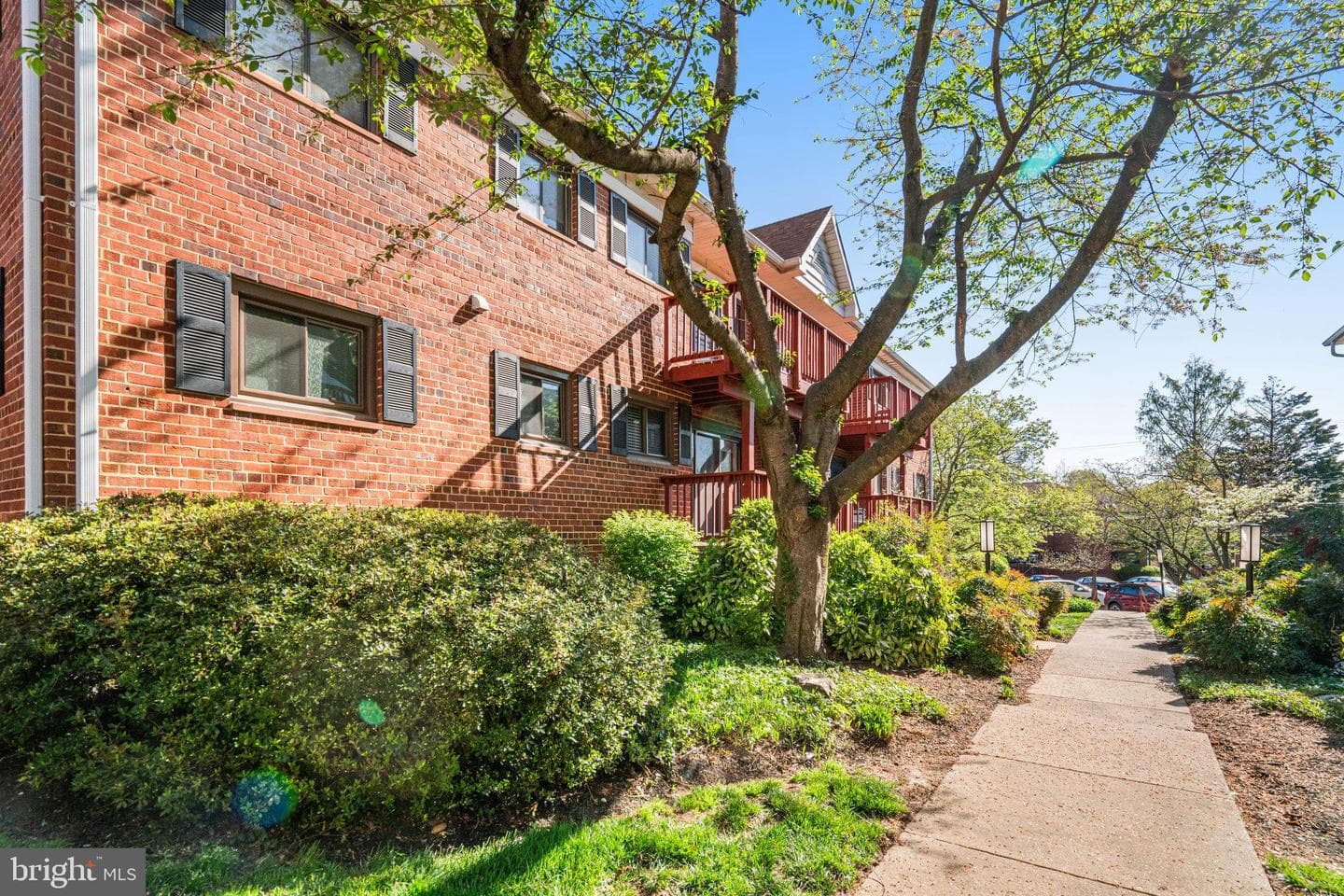 208 Skyhill Road #10 photo 23