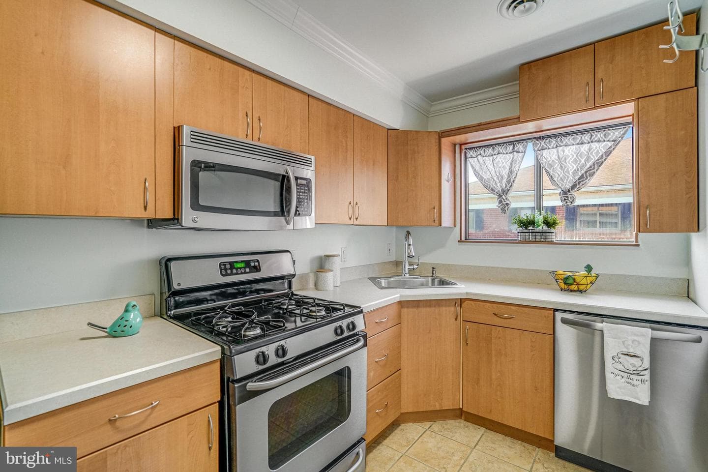 208 Skyhill Road #10 photo 7