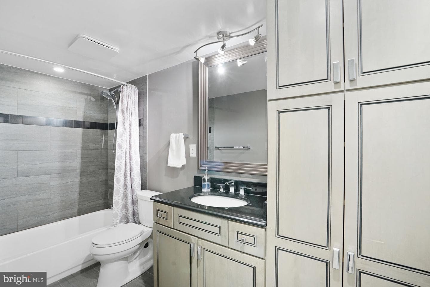 6301 Stevenson Avenue #610 photo 15