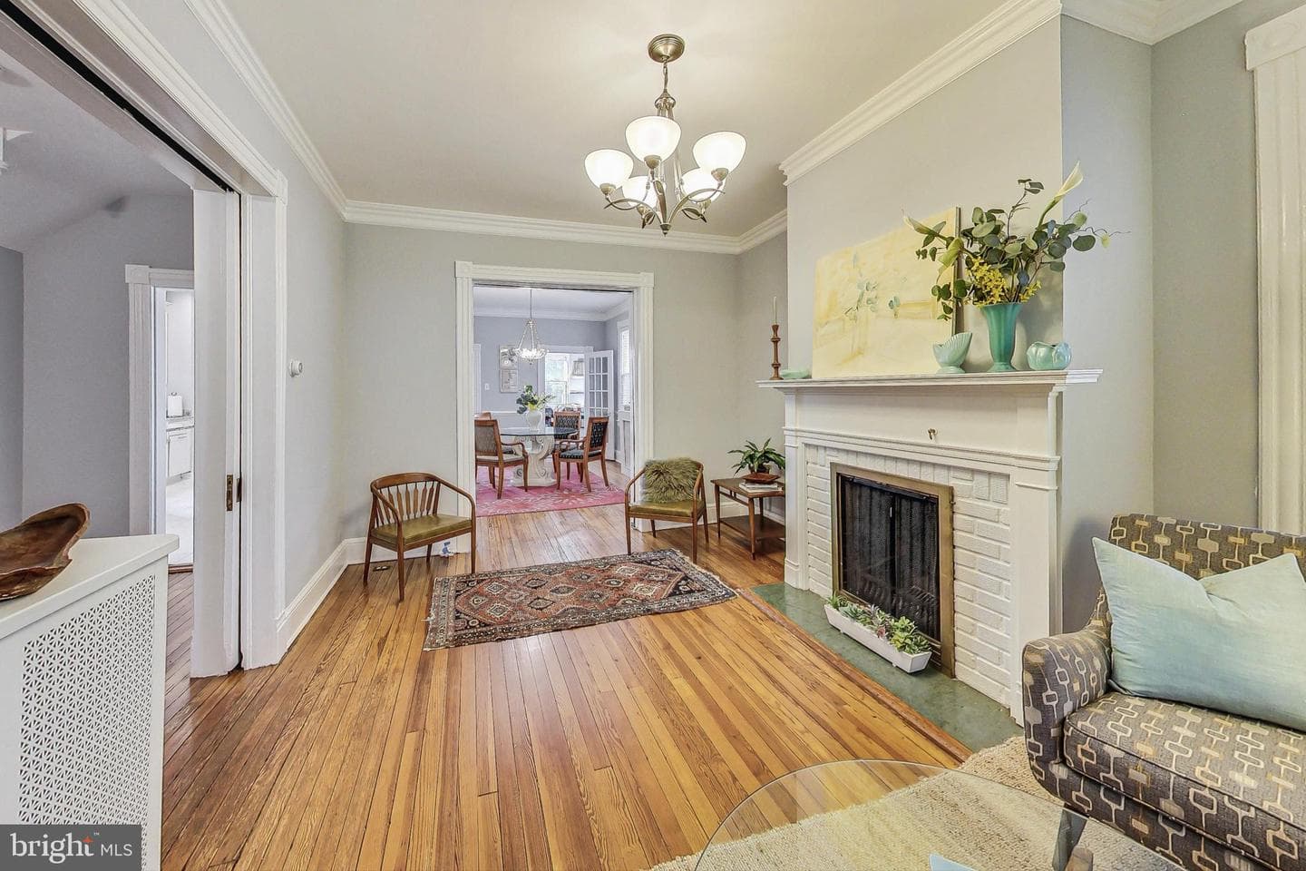 311 E Howell Avenue photo 13