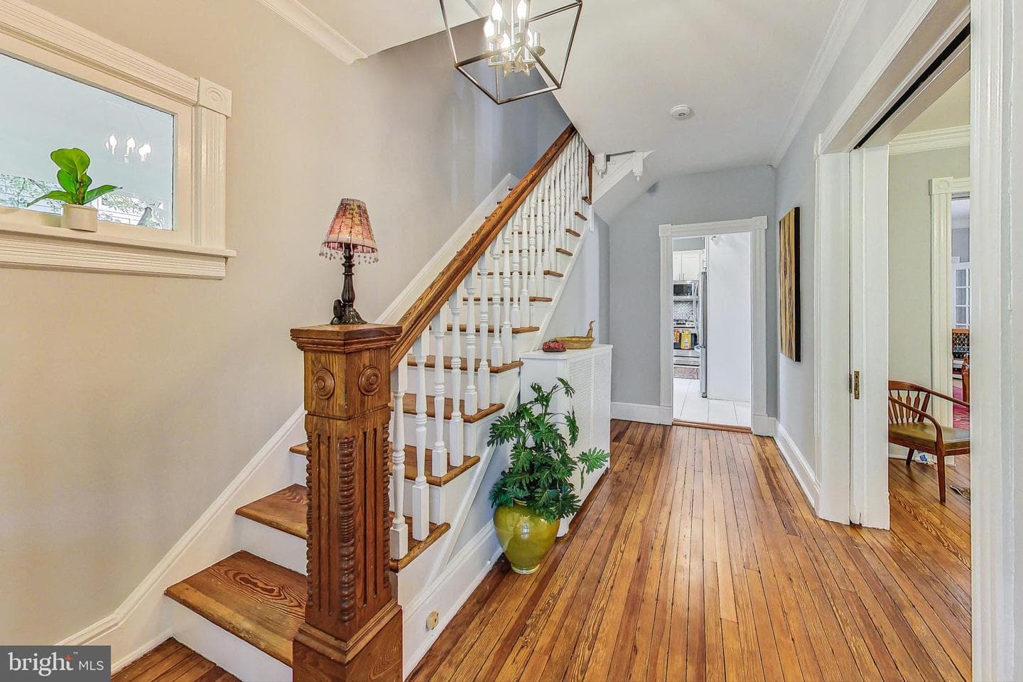 311 E Howell Avenue photo 9