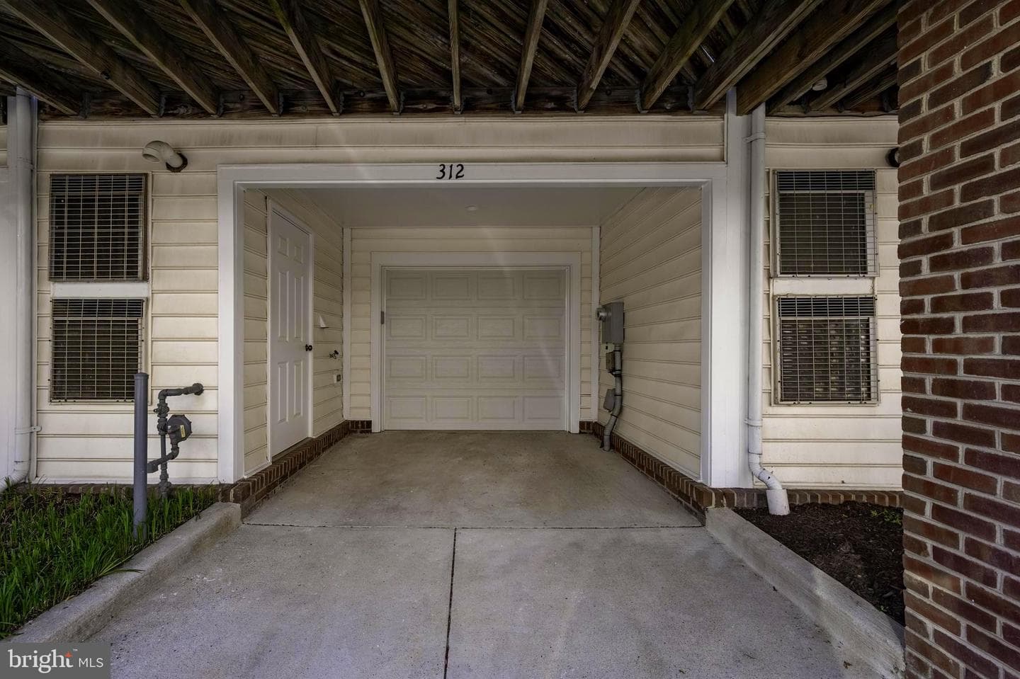 312 S Payne Street photo 36