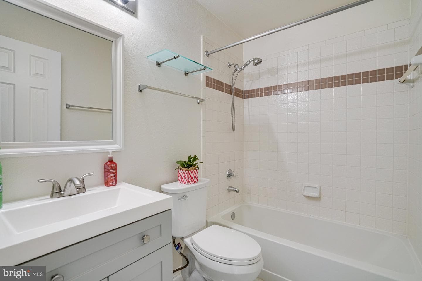 3303 Wyndham Circle #348 photo 28