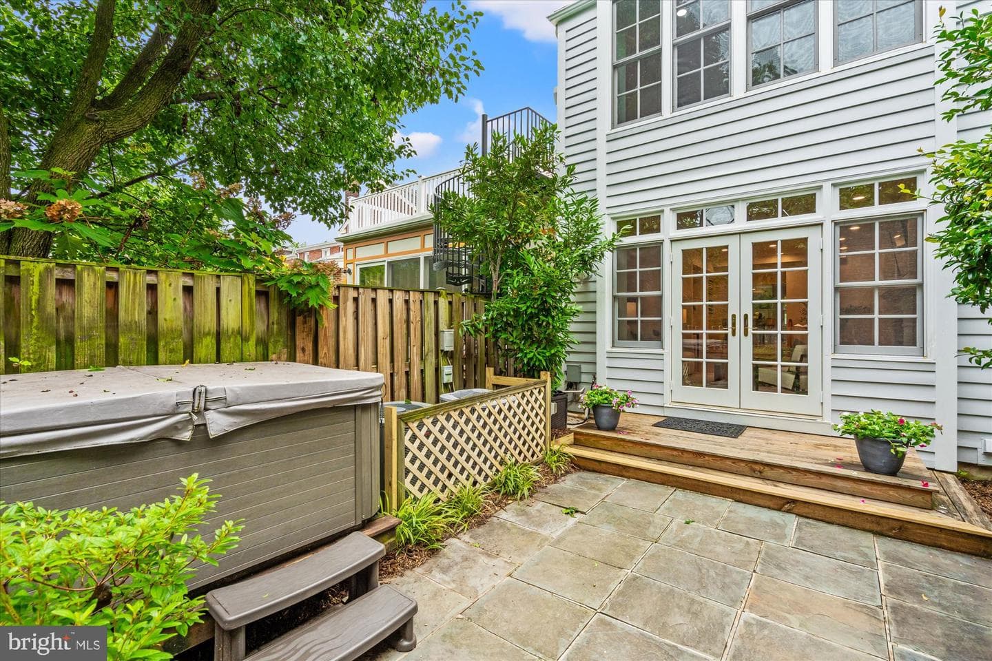 918 S Saint Asaph Street photo 35