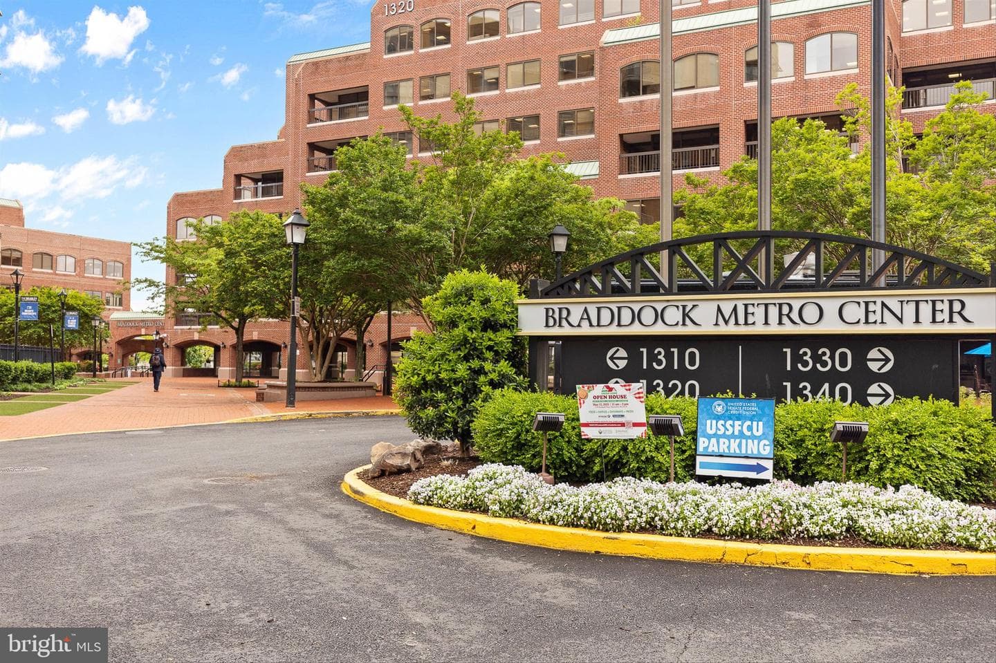 1200 Braddock Place #411 photo 26