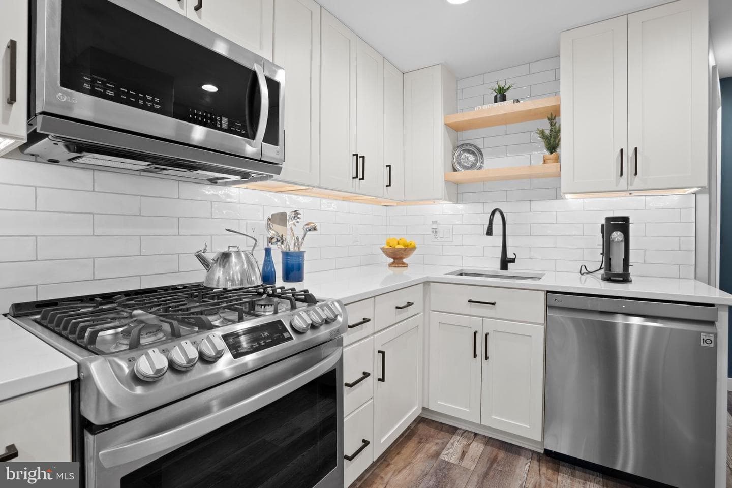 1623 Ripon Place photo 14