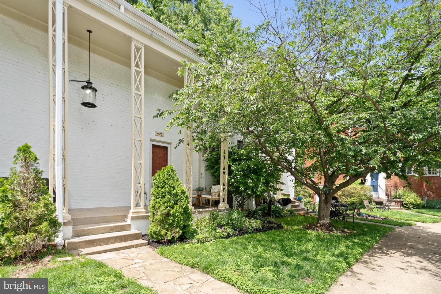 1623 Ripon Place photo 2