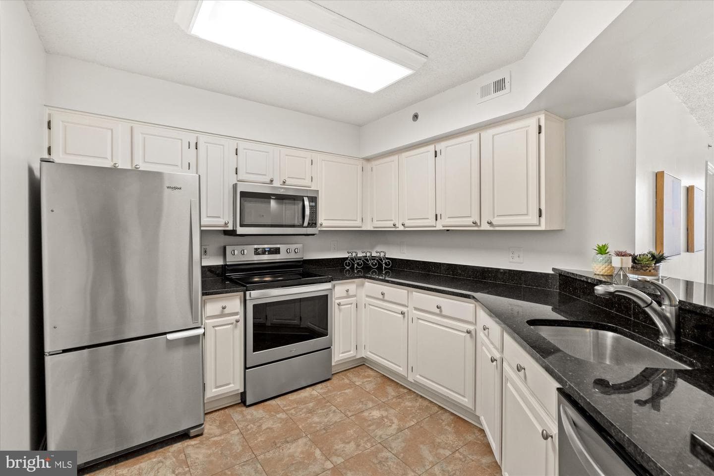 1200 Braddock Place #512 photo 12
