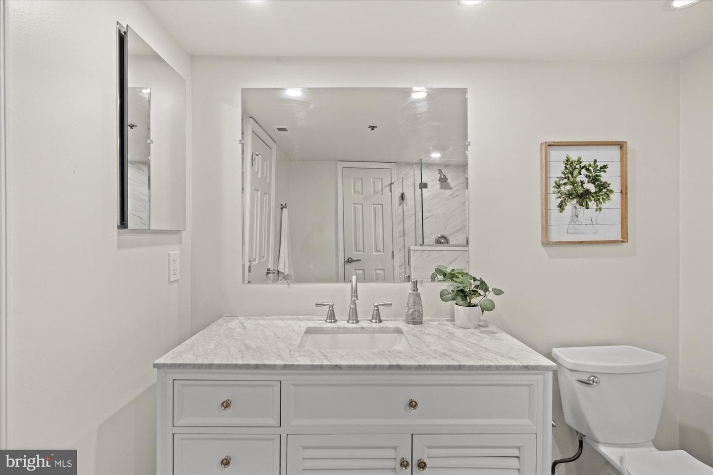 1200 Braddock Place #512 photo 17