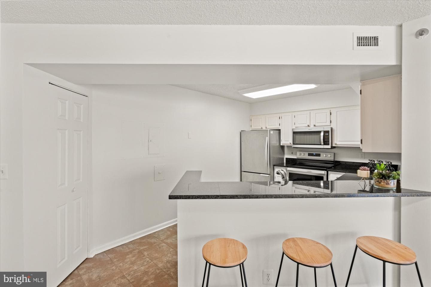 1200 Braddock Place #512 photo 8
