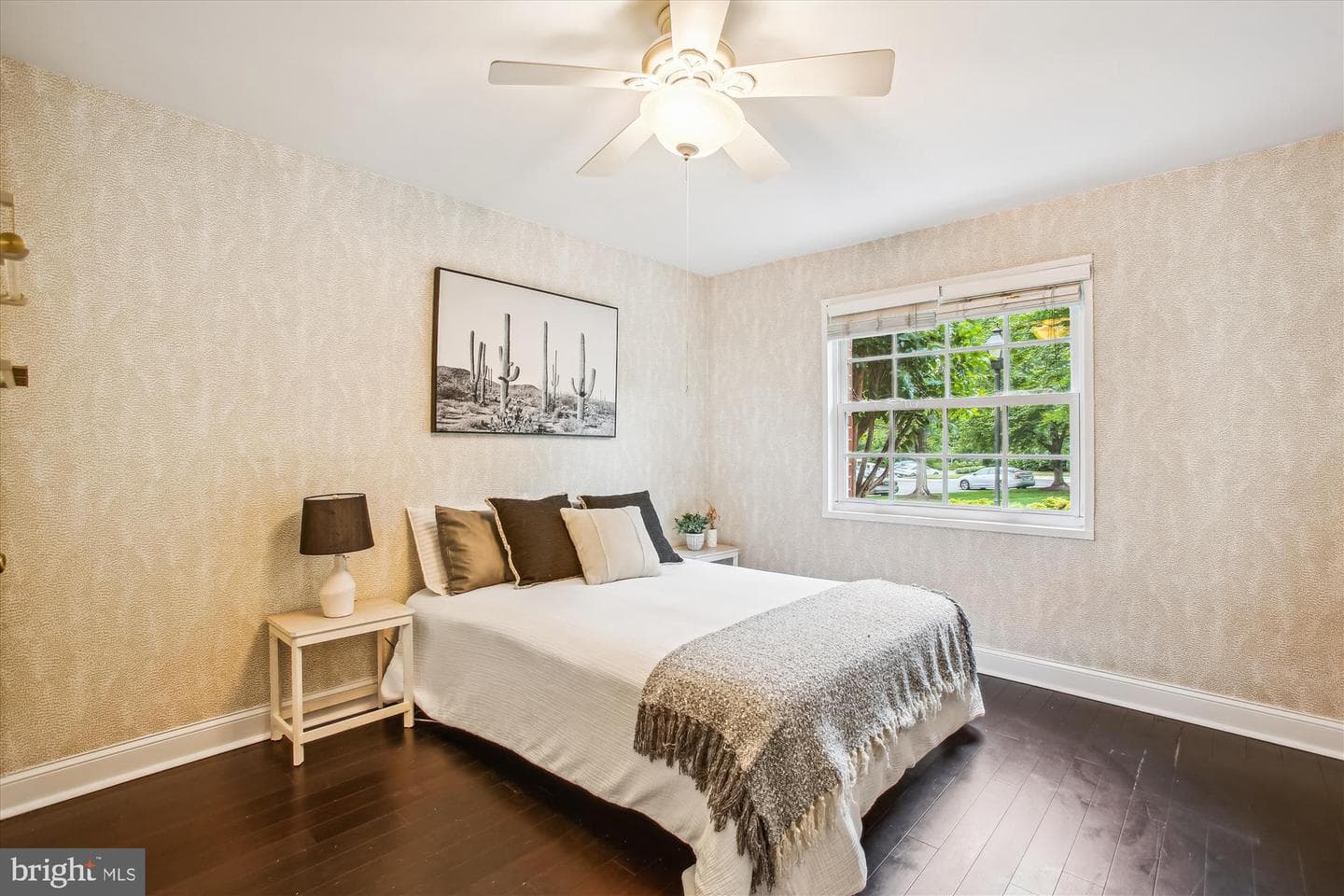 1712 W Abingdon Drive #102 photo 12
