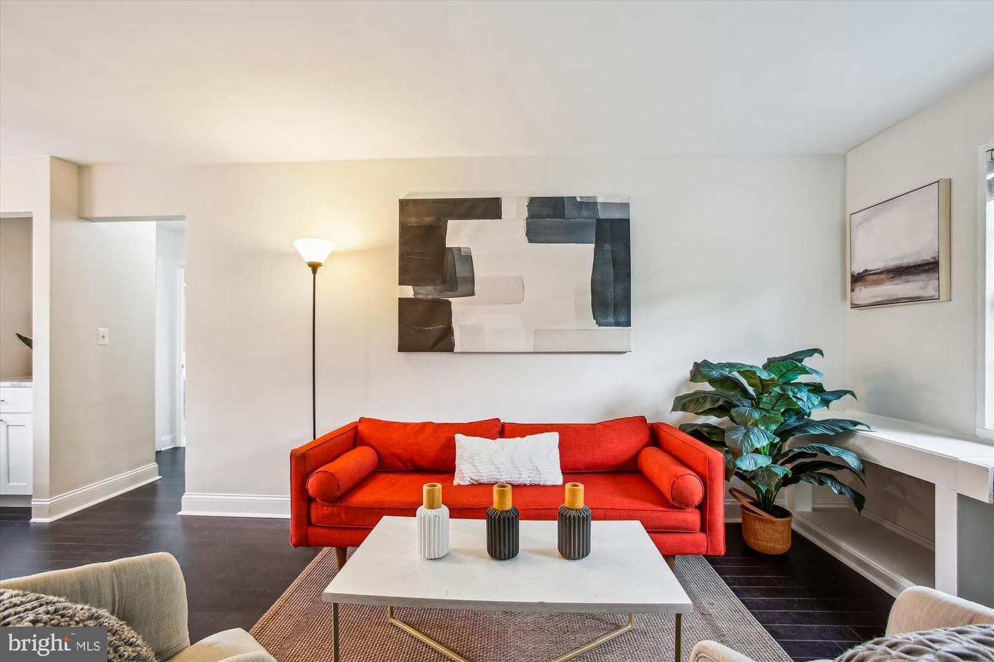 1712 W Abingdon Drive #102 photo 4