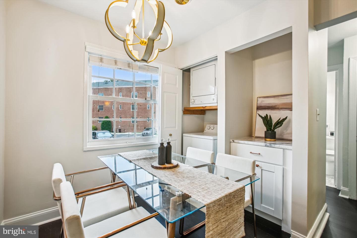 1712 W Abingdon Drive #102 photo 6
